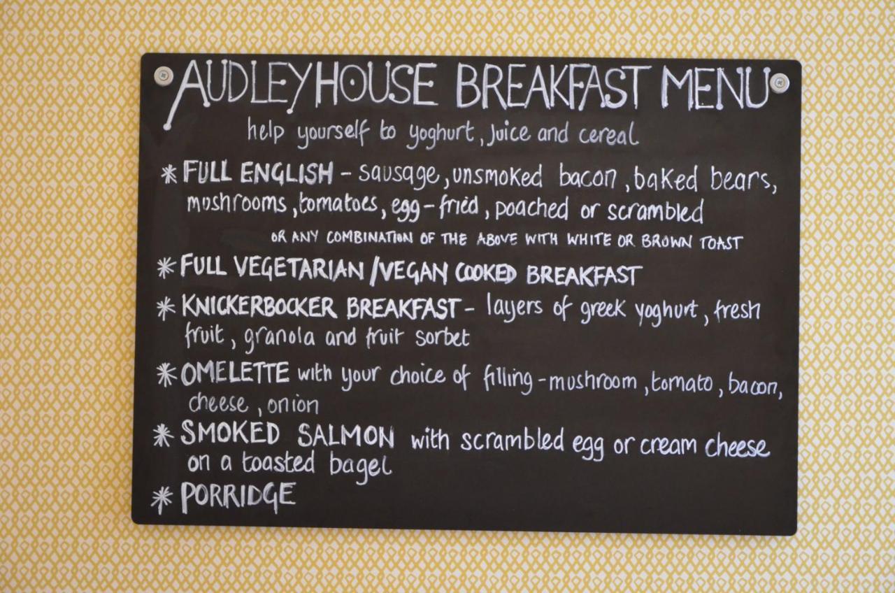 Audley Guest House Лландидно Экстерьер фото